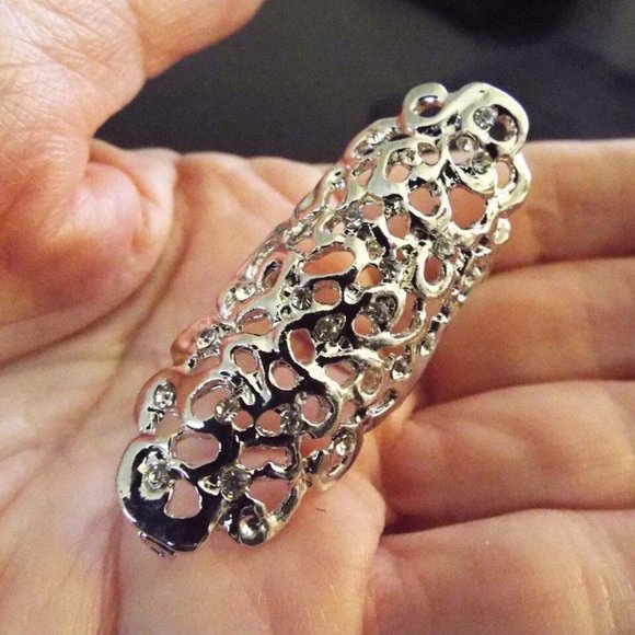 NEW HUGE SILVERY OPEN LACY FILIGREE WITH CRYSTALS LONG OVAL SZ. 8 RING 67 - Picture 2 of 2